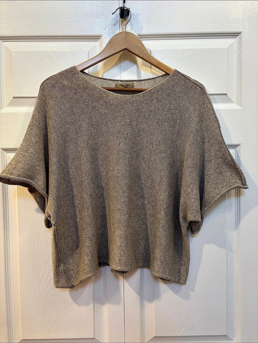 Beyond Capri Textured Short Sleeve Sweater in Gray